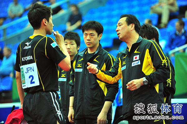 日本队险胜法国队，马琳统治全场