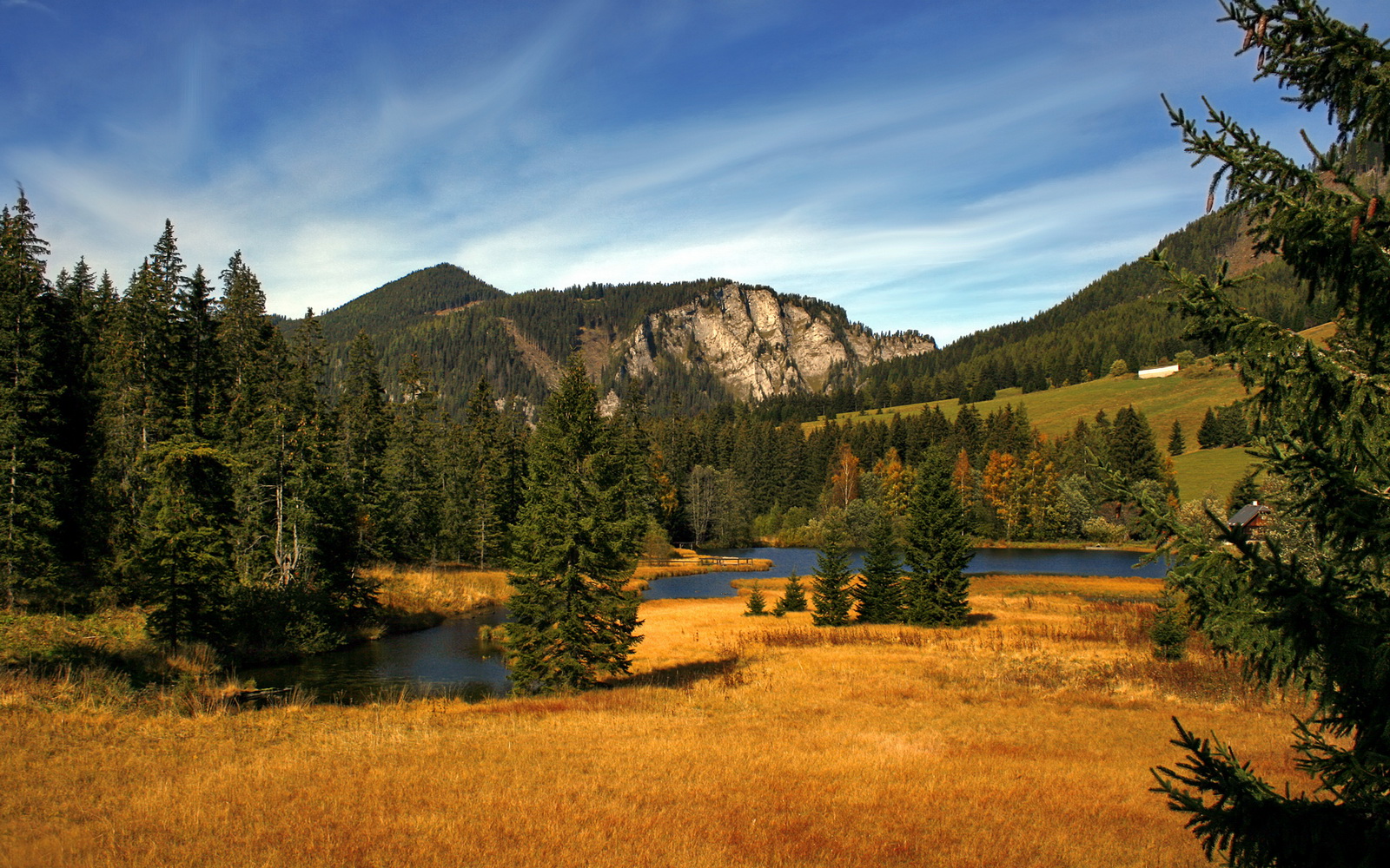 日本武士教科书式防守 比利亚雷亚尔生死战击败美国劲旅