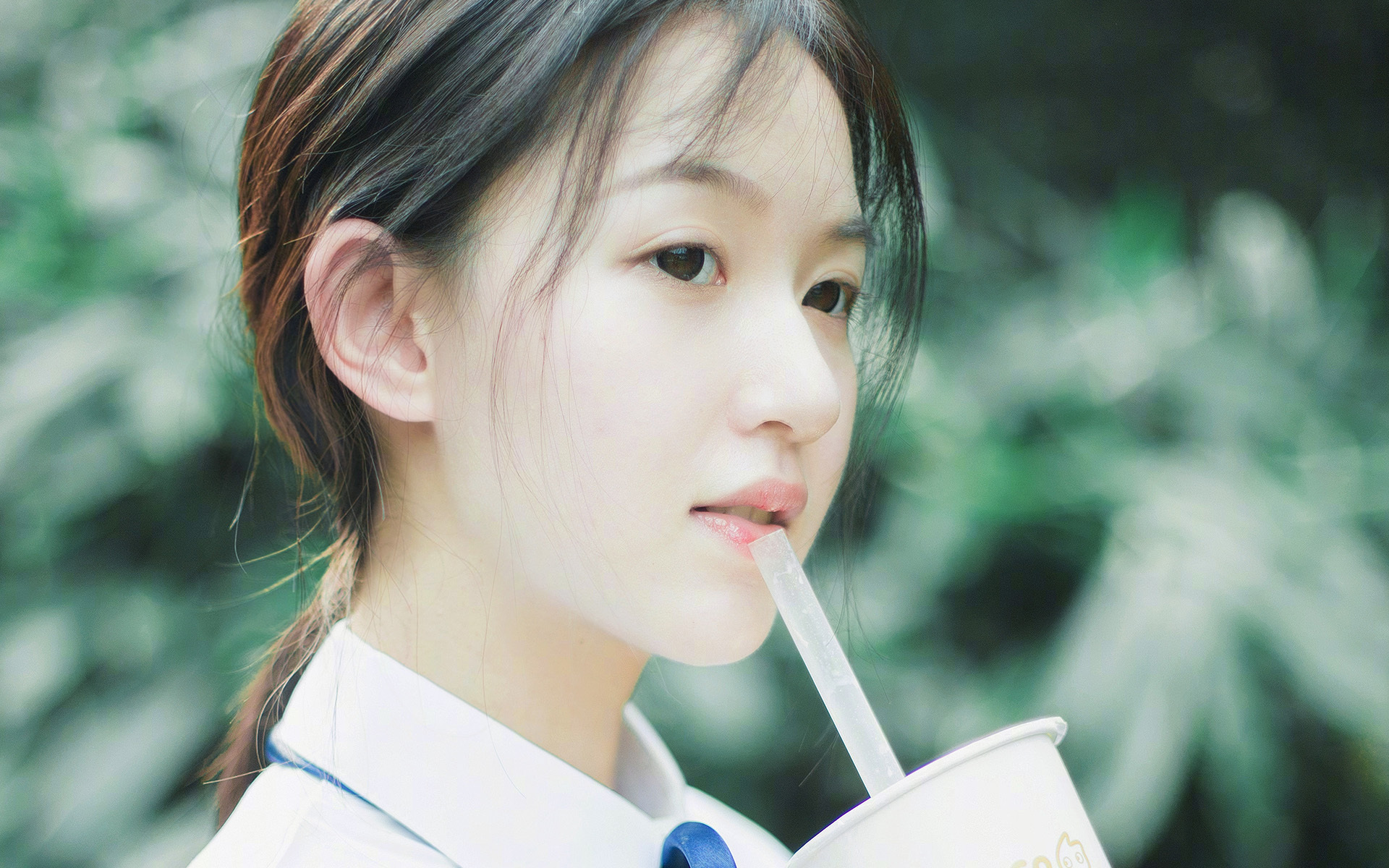 绿茵无解之谜，当梅西的魔法遇见马里洪流